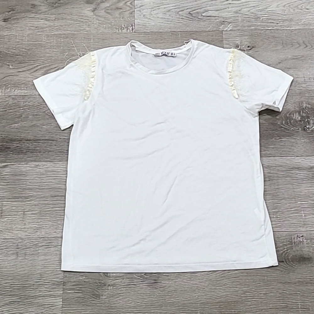 *2/10* MZR Collection White Tshirt with Fringe